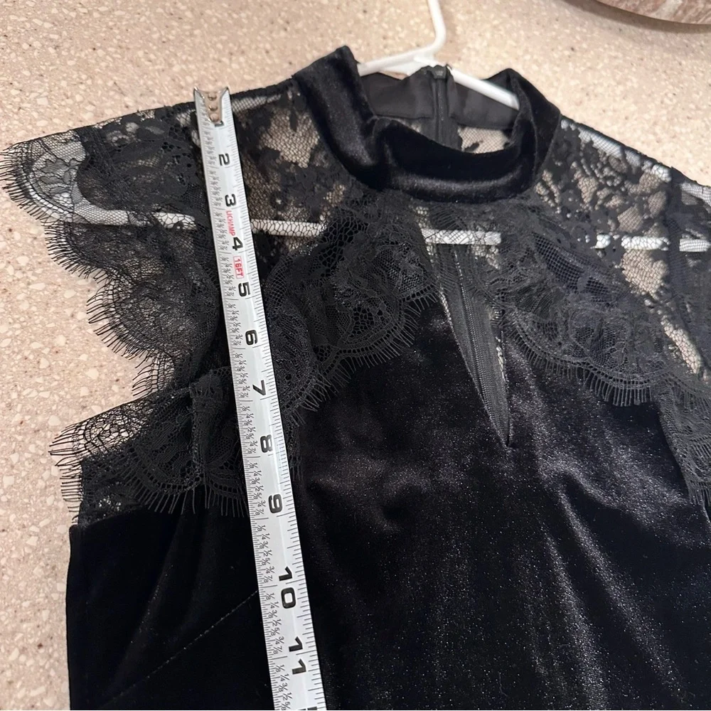 White House Black Market Black Velvet & Lace Veiling Evening Shift Dress Size 2